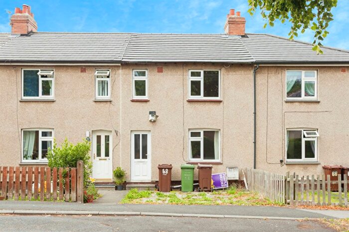 3 Bedroom Terraced House For Sale In Duke Of York Avenue, Wakefield, WF2