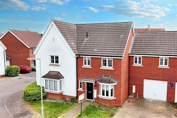 3 Bedroom Semi-Detached House For Sale In Bramble Walk, Red Lodge, IP28