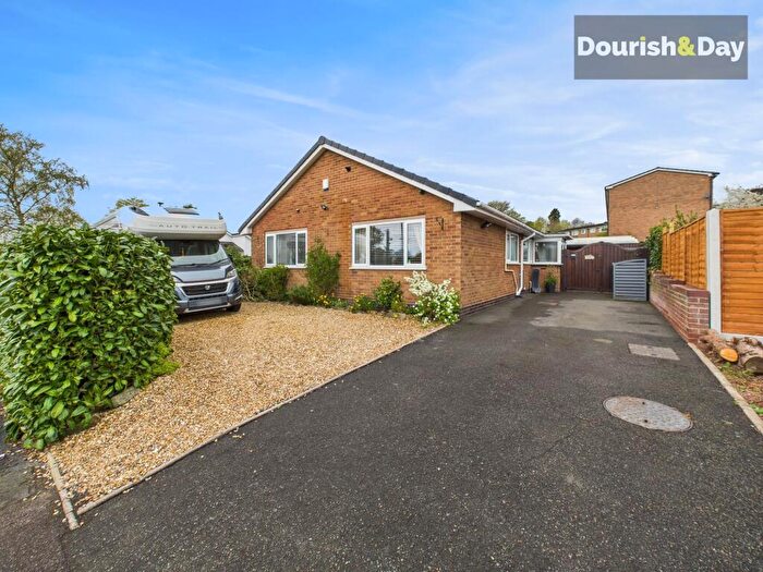 3 Bedroom Detached Bungalow For Sale In Ten Butts Crescent, Stafford, ST17