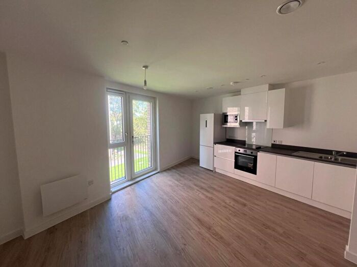 2 Bedroom Apartment To Rent In Griffiths Close, Balsall Heath, Birmingham, B12