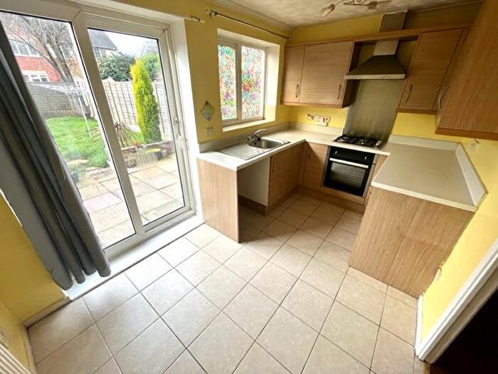 2 Bedroom House To Rent In Wenyon Close, Tipton, DY4