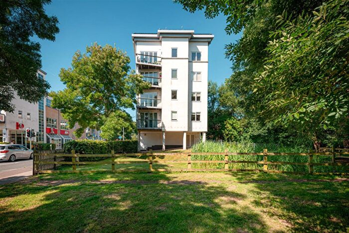 2 Bedroom Flat To Rent In Ryemead Way, High Wycombe, HP11