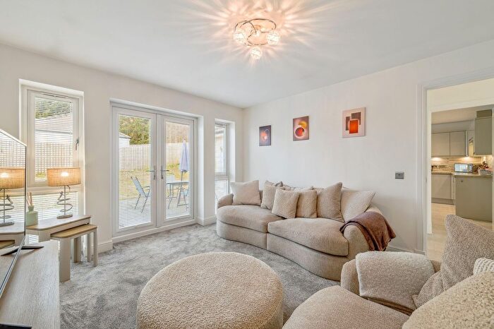 2 Bedroom Detached Bungalow For Sale In Northrigg View, Blackridge, EH48