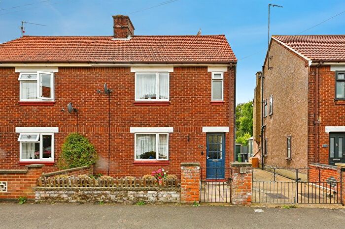 3 Bedroom Semi Detached House For Sale In Kings Avenue, King's Lynn, PE30