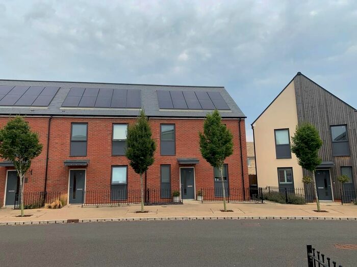 3 Bedroom End Of Terrace House To Rent In Charlotte Avenue, Bicester, OX27