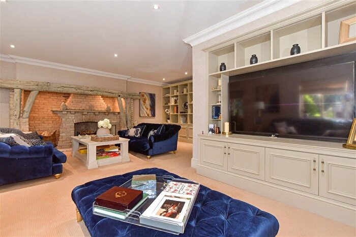 5 Bedroom Detached House For Sale In Nursery Road, Loughton, Essex, IG10