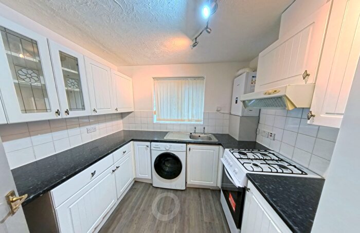 2 Bedroom Apartment To Rent In Ryan House, CH43