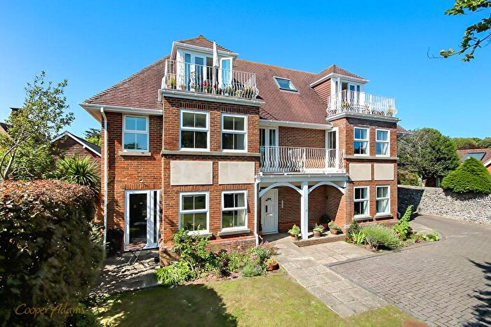 2 Bedroom Apartment For Sale In Sea Lane, East Preston, BN16