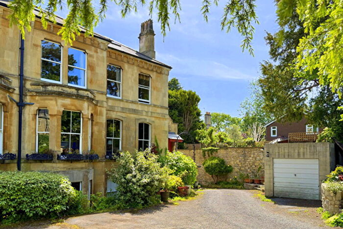 3 Bedroom Semi Detached House For Sale In Weston Road, Bath, BA1