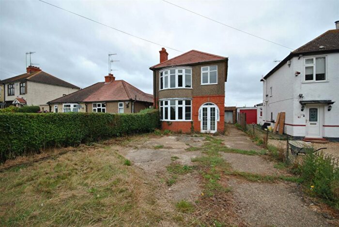 3 Bedroom Detached House For Sale In Kislingbury Road, Rothersthorpe, Northampton, NN7