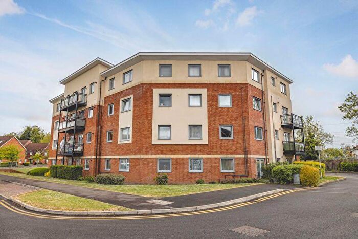 2 Bedroom Flat For Sale In Langley, SL3