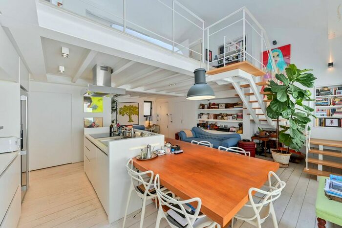 1 Bedroom Flat To Rent In Lyall Mews West, Belgravia, London, SW1X