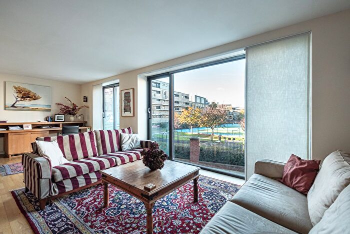 2 Bedroom Flat For Sale In Archie Street, Bermondsey, SE1