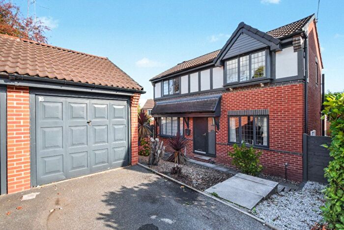 3 Bedroom Detached House For Sale In Rushworth Close, Stanley, Wakefield, West Yorkshire, WF3