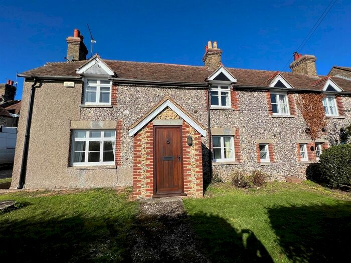 3 Bedroom Semi-Detached House To Rent In Otterden Corner, Stalisfield, Faversham, Kent, ME13