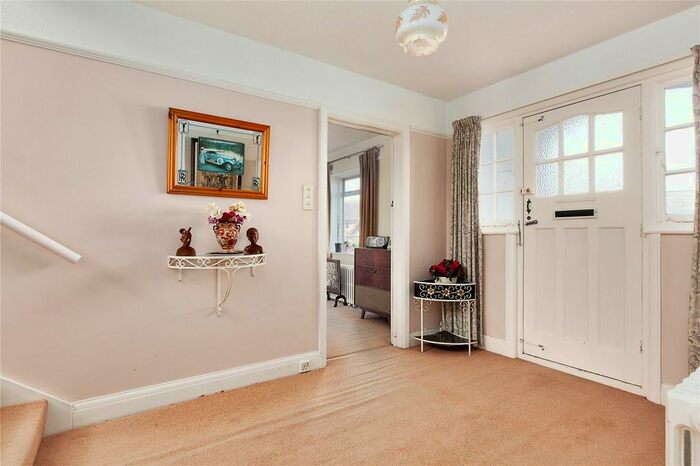 4 Bedroom Detached House For Sale In Vine Avenue, Sevenoaks, Kent, TN13