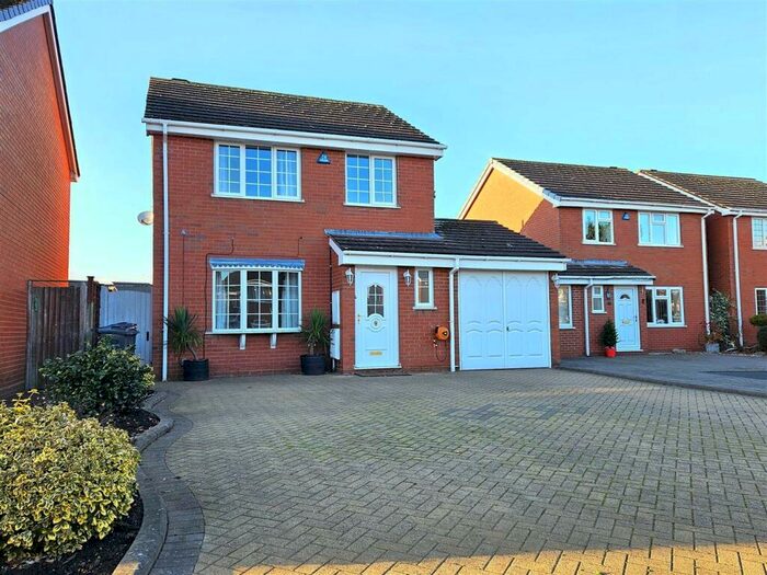 3 Bedroom Detached House To Rent In Humber Avenue, Sutton Coldfield, West Midlands, B76