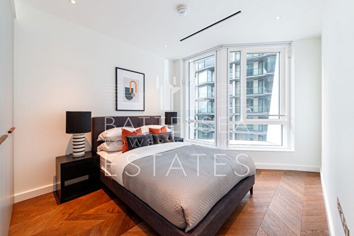 2 Bedroom Flat To Rent In L-, Prospect Way, Battersea, SW11