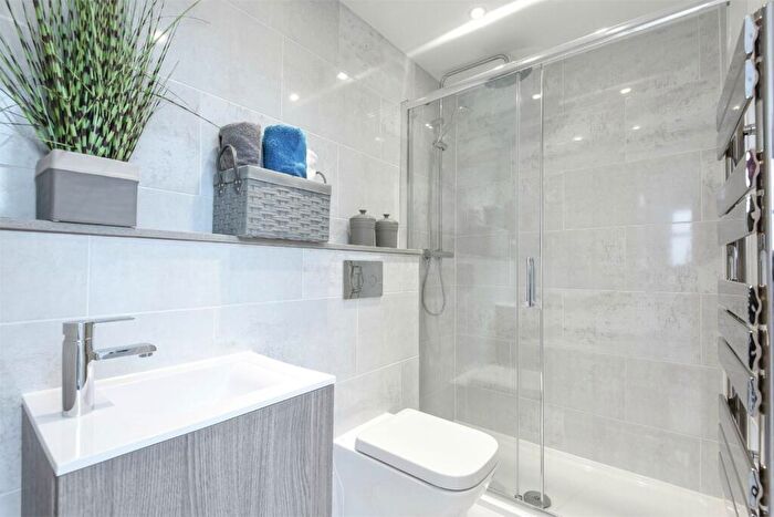 3 Bedroom Terraced House For Sale In Western Road, Fulflood, Winchester, Hampshire, SO22