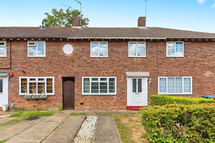 3 Bedroom Terraced House For Sale In Golden Dell, Welwyn Garden City, AL7
