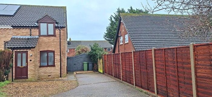 2 Bedroom Semi Detached House For Sale In Sweet Briar Road, NR15