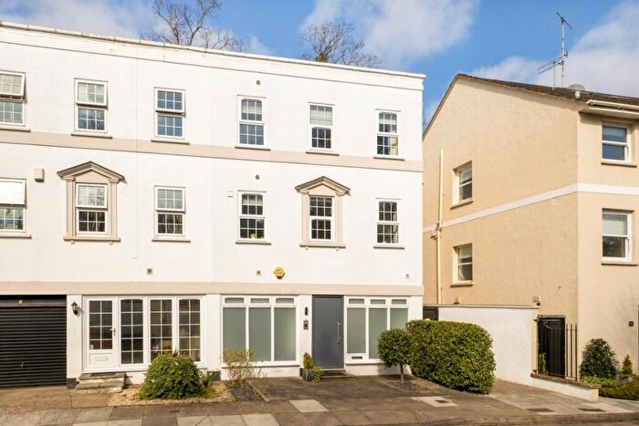 4 Bedroom House To Rent In Glensanda Court, GL50