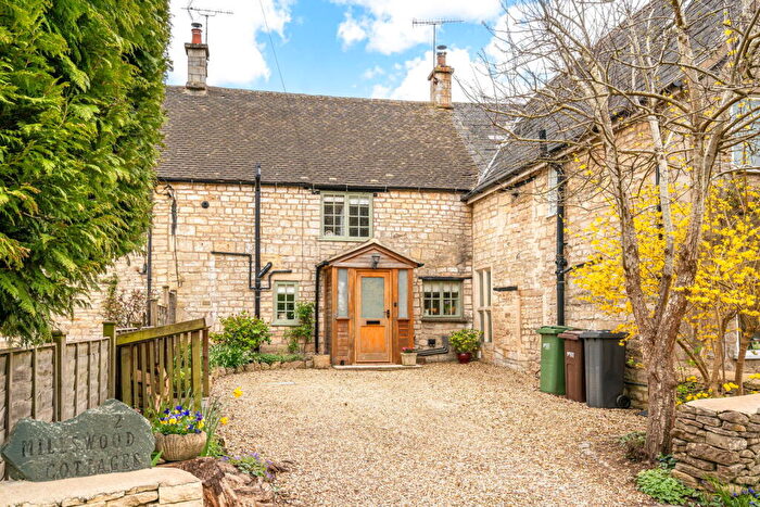 2 Bedroom Cottage For Sale In Old Neighbourhood, Chalford, GL6