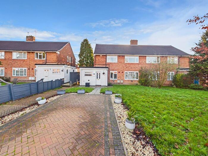 2 Bedroom Maisonette For Sale In Whitby Road, Ruislip, HA4