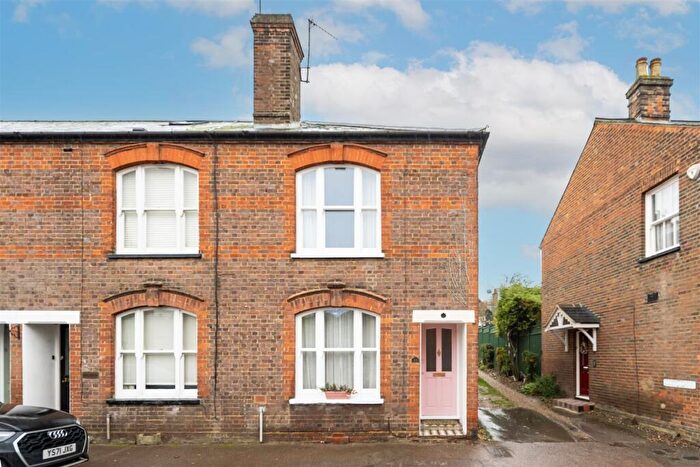3 Bedroom End Of Terrace House For Sale In High Street, Kimpton, SG4