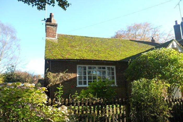 1 Bedroom Flat To Rent In Westwell, Ashford, TN25