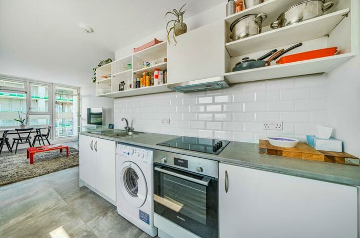 2 Bedroom Apartment For Sale In Tyers Street, Kennington, London, SE11