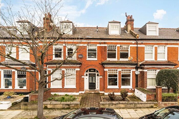2 Bedroom Flat For Sale In Veronica Road, Balham, SW17