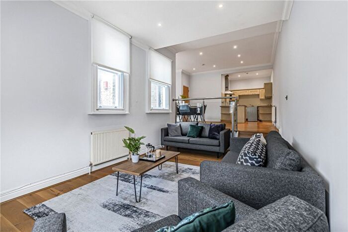 3 Bedroom Flat To Rent In Marylebone High Street, Marylebone, W1U