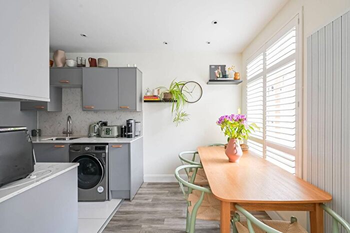 2 Bedroom Flat For Sale In Bow Quarter, Bow, London, E3