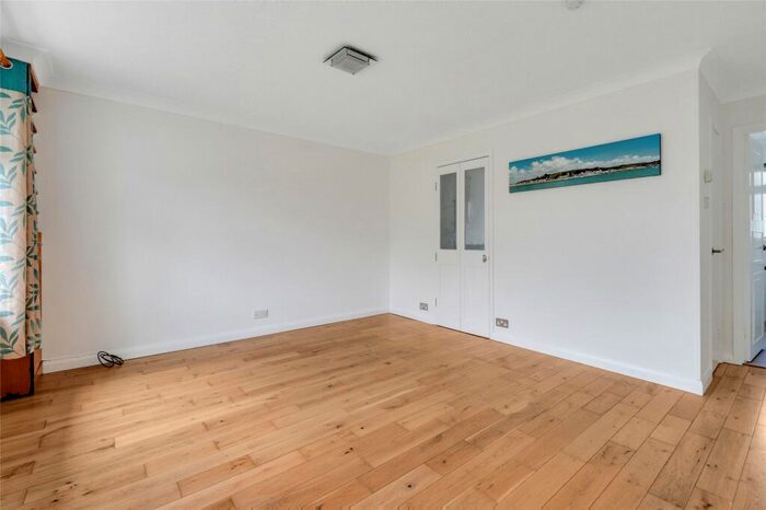 2 Bedroom Bungalow For Sale In Estuary View, West Yelland, Barnstaple, EX31