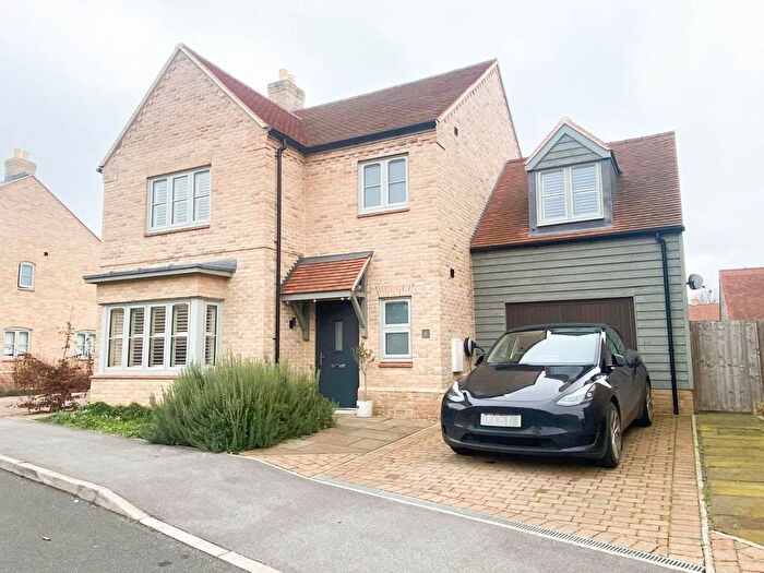 3 Bedroom Detached House For Sale In The Mazles, Comberton, Cambridge, CB23