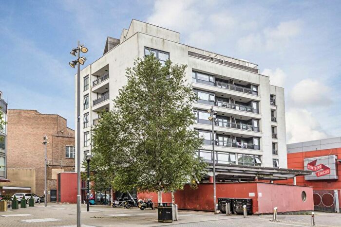 1 Bedroom Flat To Rent In Salway Place, Stratford, E15