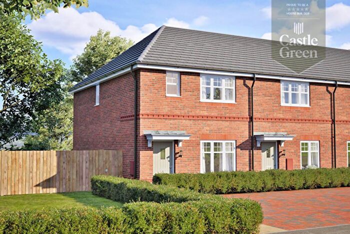 3 Bedroom End Of Terrace House For Sale In Maes Glas, Abermorddu, LL12