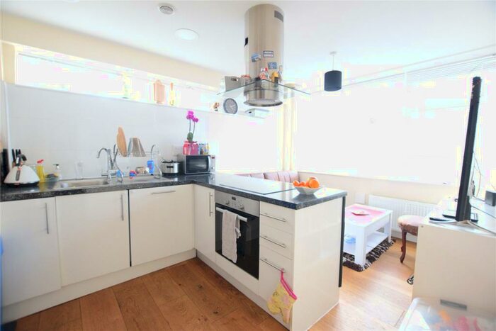 1 Bedroom Apartment To Rent In Hale Way, Frimley, Camberley, Surrey, GU16