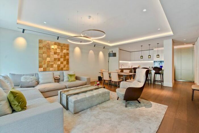 3 Bedroom Flat To Rent In Holland Park Villas, Campden Hill, W8