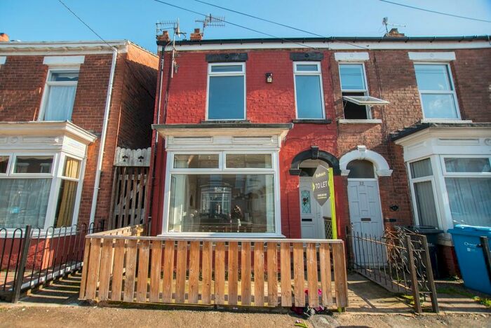 3 Bedroom Semi-Detached House To Rent In St. Matthew Street, Hull, East Riding Of Yorkshire, HU3