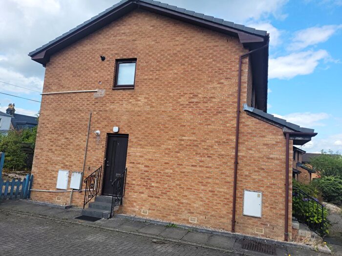 2 Bedroom Flat To Rent In Gartcows Place, Falkirk, FK1