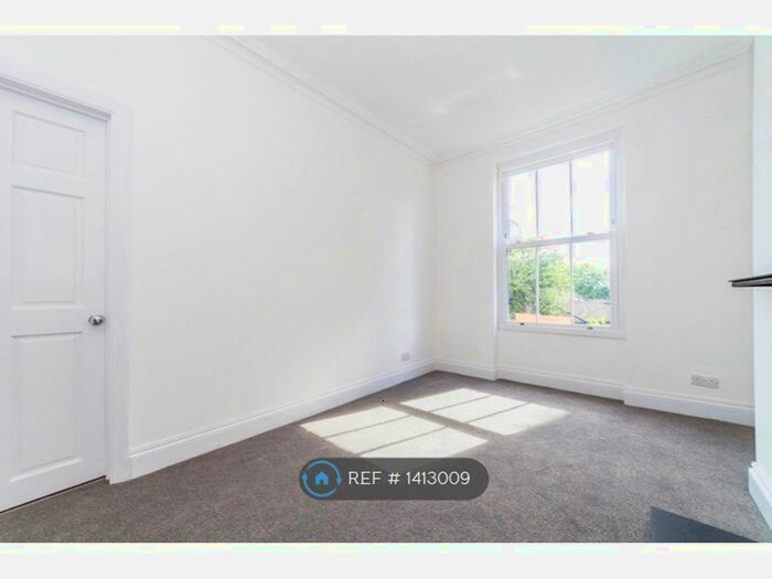 1 Bedroom Flat To Rent In Seymour Terrace, London, SE20