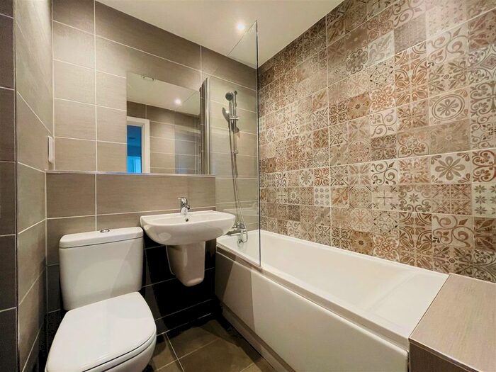 1 Bedroom Flat To Rent In Meadow Mill, Water Street, Stockport, SK1