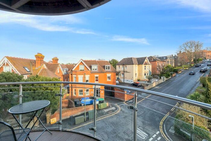 2 Bedroom Apartment To Rent In Trinity Gate, Epsom Road, Guildford, Surrey, GU1