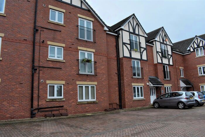 2 Bedroom Flat To Rent In Springfield Drive, Wistaston, Crewe, CW2