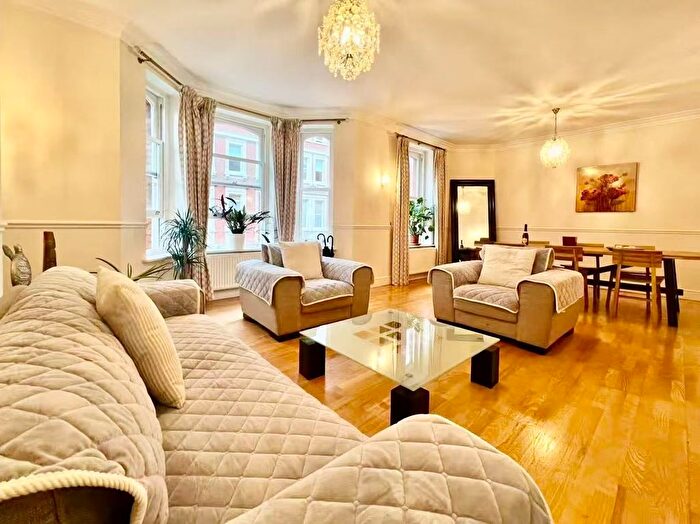 3 Bedroom Flat To Rent In Eastcastle Street, Oxford Street, W1T