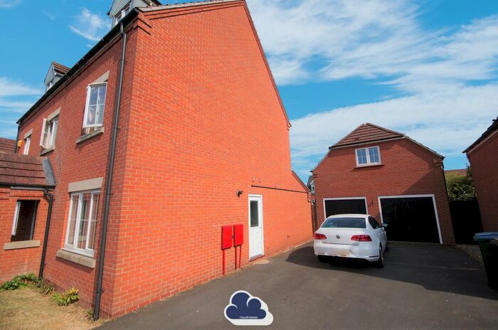 1 Bedroom Flat To Rent In Bronze View, Canley, Coventry, CV4
