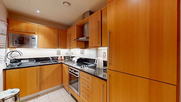 2 Bedroom Flat For Sale In Maida Vale, London, W9