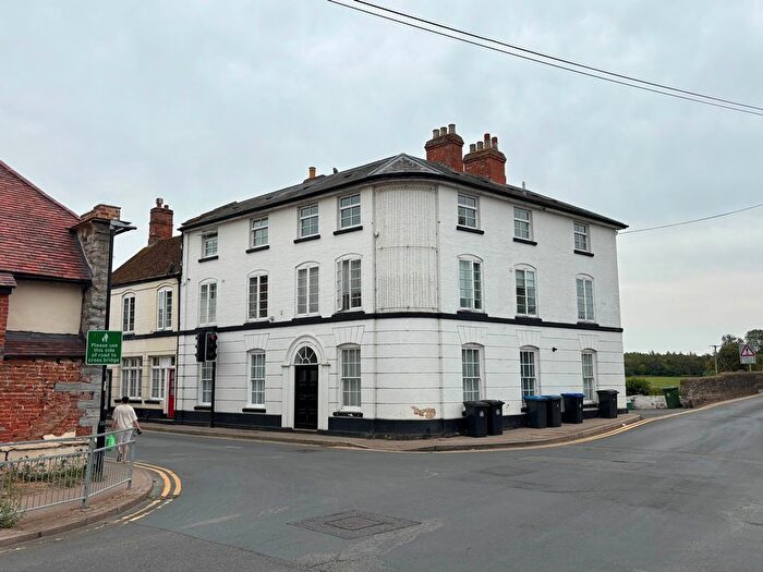 2 Bedroom Flat To Rent In Old School House, High Street, Bidford-On-Avon, B50